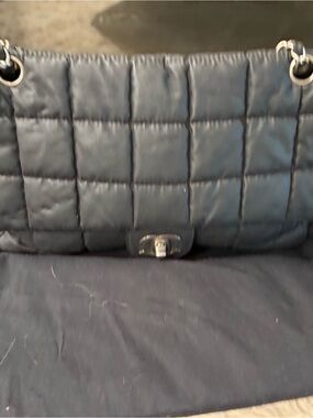 CHANEL Quilted Shoulder Bag in Black with Silver Hardware